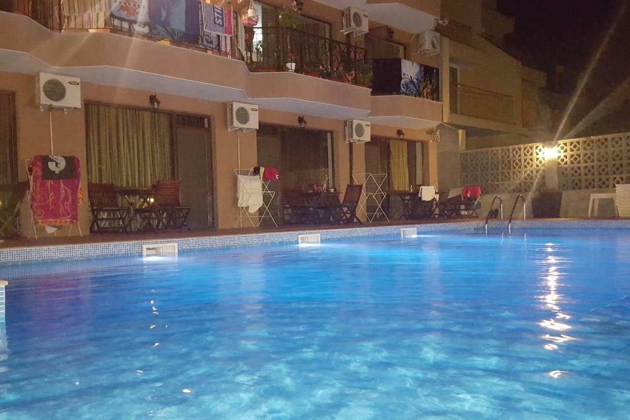 Park And Pool Apostolovi Nesebar